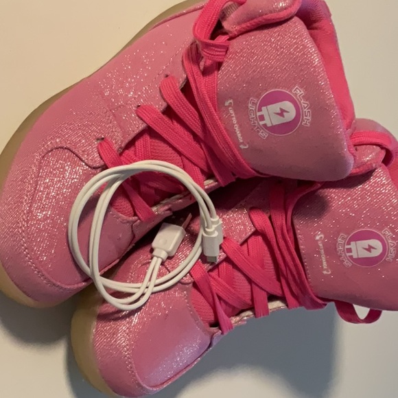 Light up pink sparkle - Picture 6 of 10